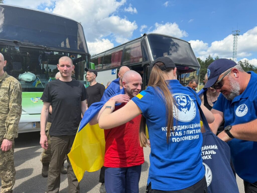 Повернуті з полону українці 2