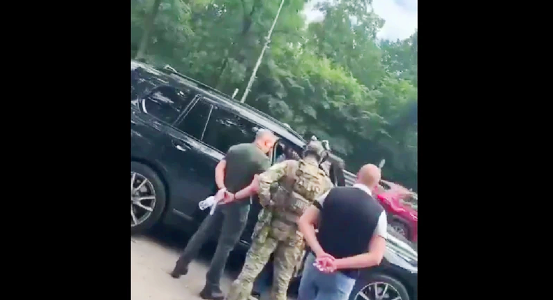 У Києві ДБР зупинило авто ексначальника Одеського ТЦК Євгена Борисова
