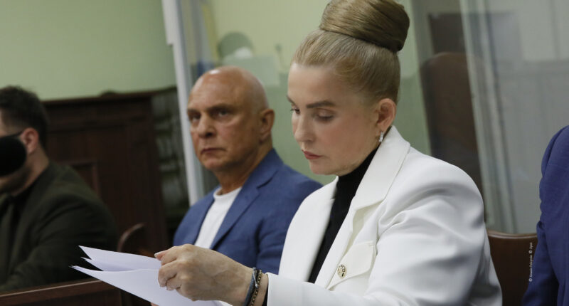 Юлія Тимошенко на тлі теми судового переслідування та заяв Харківської правозахисної групи щодо ознак політичної мотивації справи