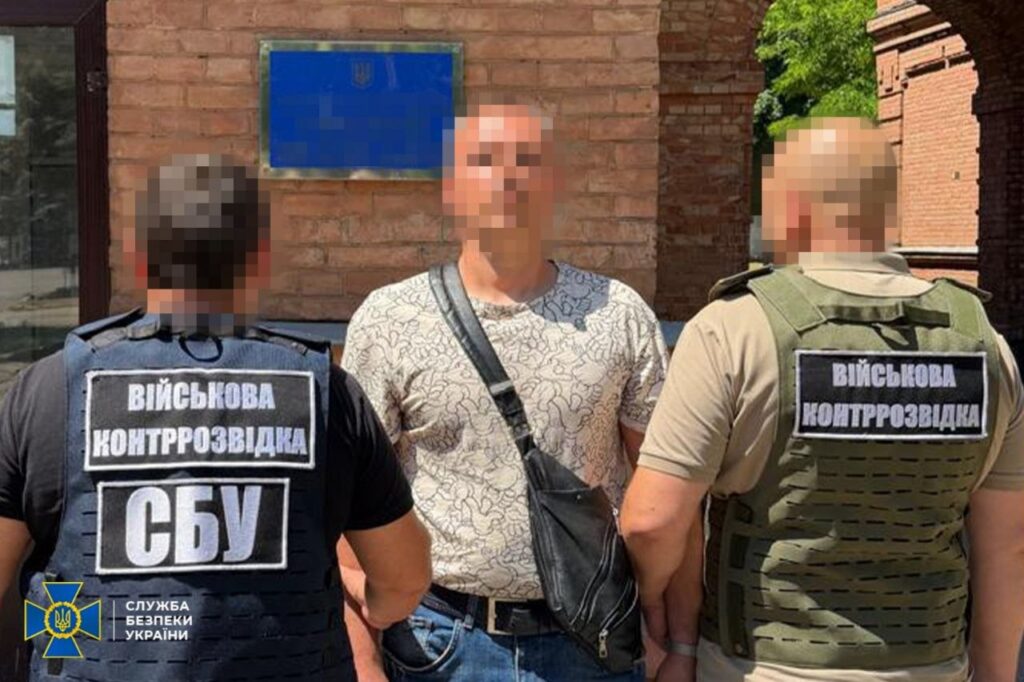 У провідній академії Міноборони України викрили доцента, який “здавав” РФ новітні розробки дронів 1
