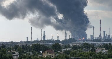 Удар на Омському НПЗ