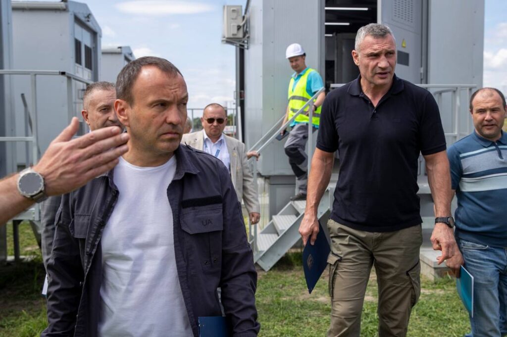 Кличко показав три енергокомплекси у Києві 1