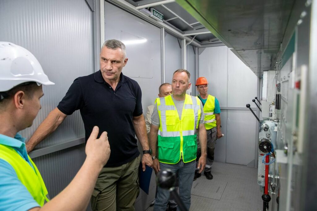 Кличко показав три енергокомплекси у Києві 2