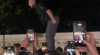 У Львові натовп людей влаштував бунт проти ТЦК і перевернули автомобіль