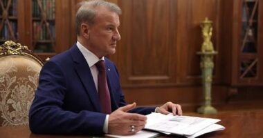 Герман Греф закликав терміново закінчувати війну в Україні